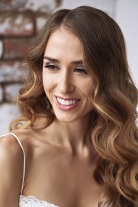 makeup artist