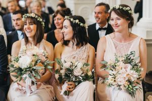 Beautiful makeup for your bridesmaids